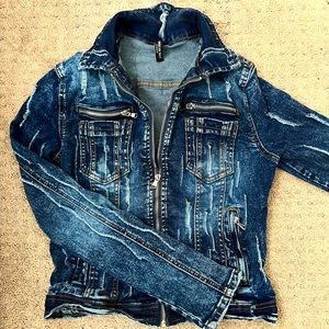Super cute Jean jacket / top